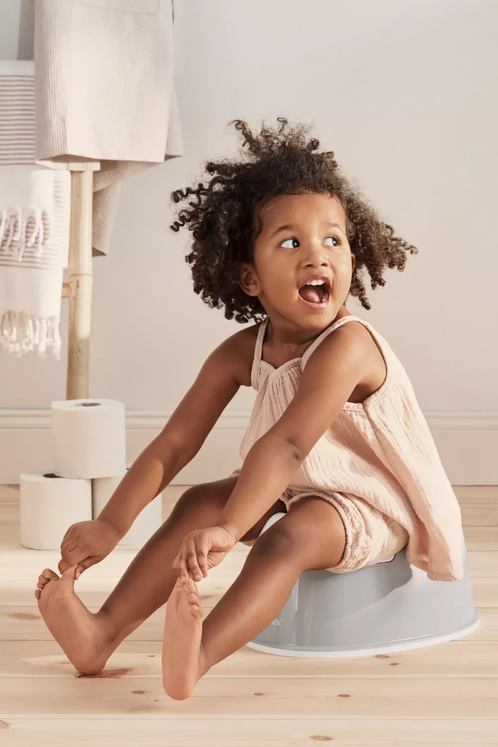 BabyBjörn BabyBjörn - Petit Pot Compact, Gris Et Blanc – Image 9