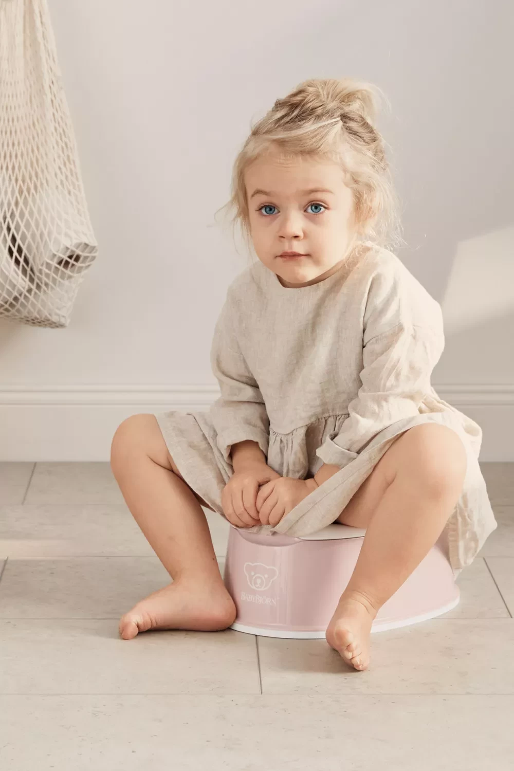 BabyBjörn BabyBjörn - Petit Pot Compact, Rose Poudre Et Blanc – Image 8