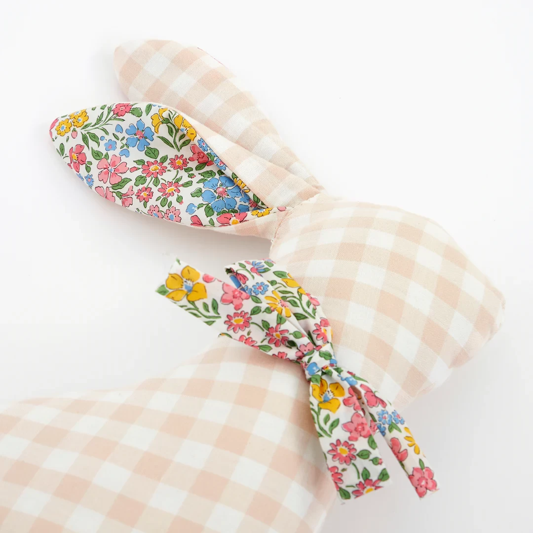 Meri-Meri Meri Meri Meri Meri - Coussin Lapin, Vichy Rose – Image 3