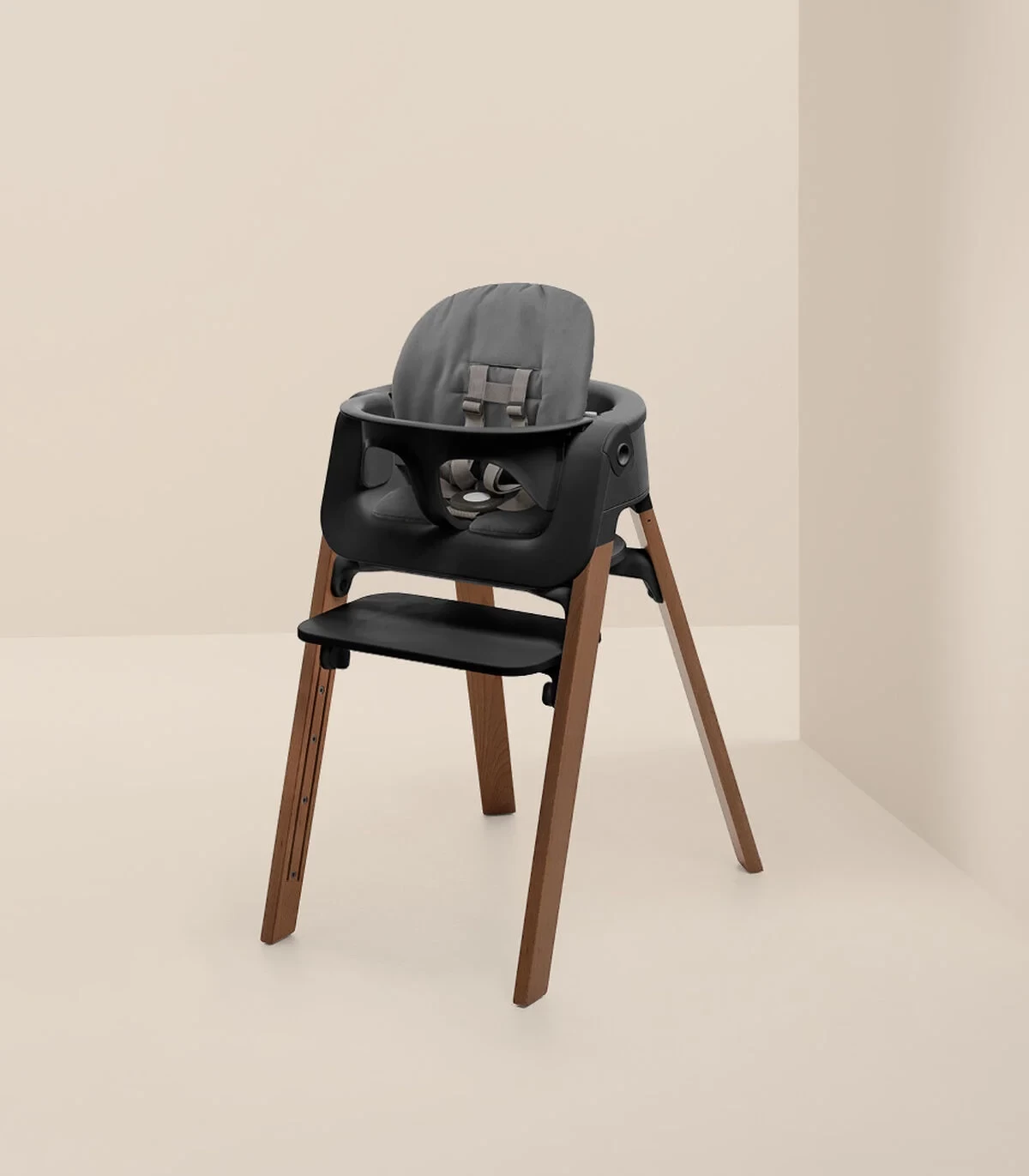 Stokke Stokke Steps - Chaise, Pieds Bruns Dorés Et Siège Noir – Image 4
